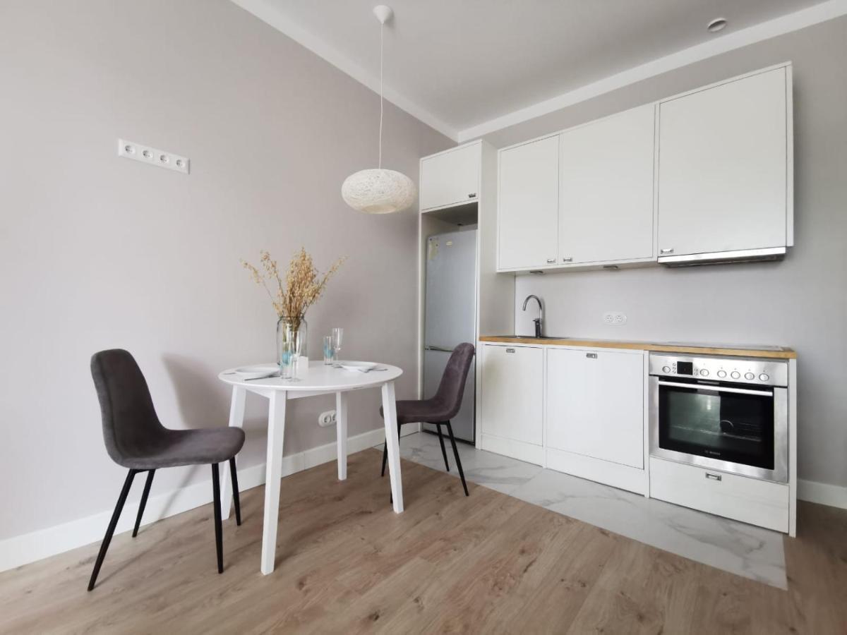 Tolstoi Scandinavian 1 Bedroom Apartment + Free Parking ตาร์ตู ภายนอก รูปภาพ