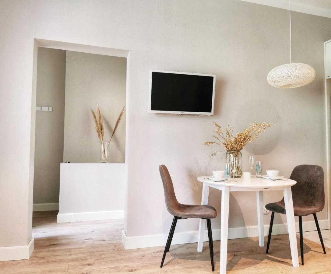 Tolstoi Scandinavian 1 Bedroom Apartment + Free Parking ตาร์ตู ภายนอก รูปภาพ